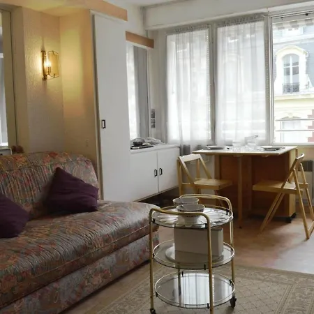 Studio Biarritz, 1 Piece, 2 Personnes - Fr-1-248-63 * Biarritz
